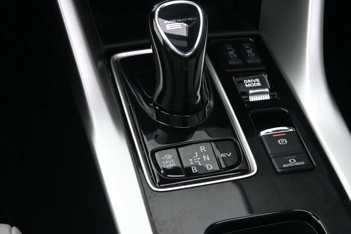 2.4 PHEV Instyle | Schuif-/Kanteldak | Navigatie | Leder | HUD | Achteruitrijcamera | Stoelverwarming | Climate Control | !!