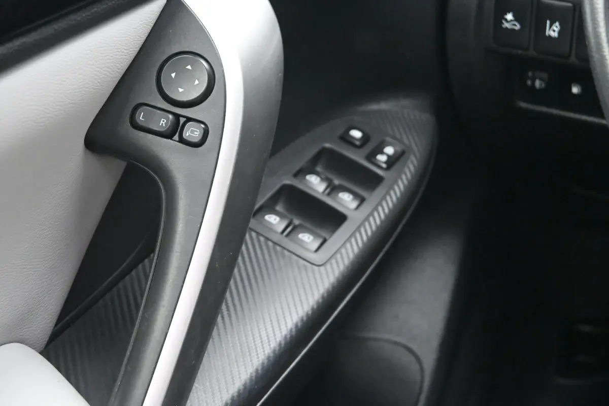 2.4 PHEV Instyle | Schuif-/Kanteldak | Navigatie | Leder | HUD | Achteruitrijcamera | Stoelverwarming | Climate Control | !!