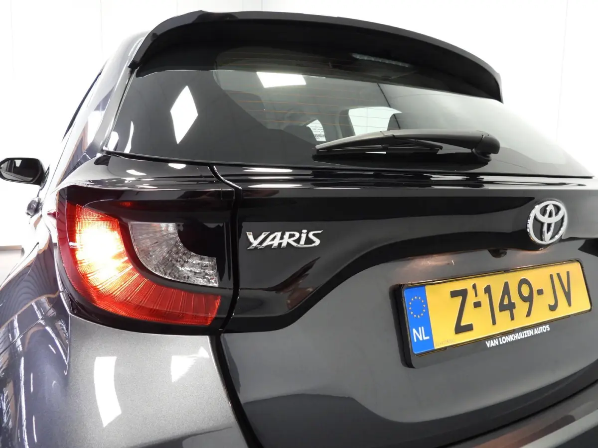 1.5 Hybrid 115 Active NAVI-APP/CLIMA/CAMERA/15"LMV!
