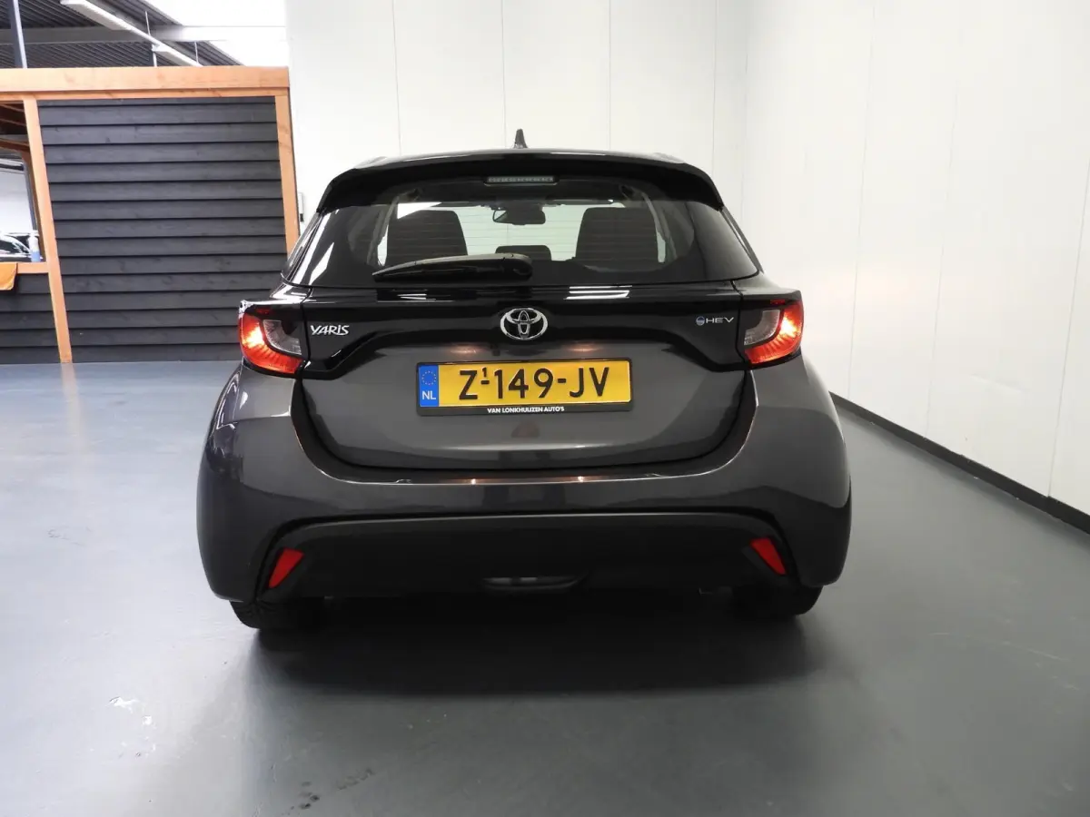1.5 Hybrid 115 Active NAVI-APP/CLIMA/CAMERA/15"LMV!