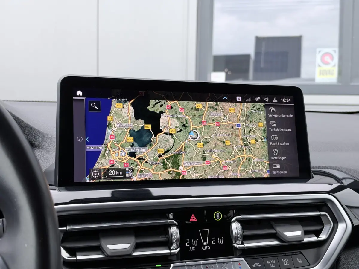 xDrive30e M sport 292 PK | Trekhaak | Elektrische stoelen | Akoestisch glas | Hifi | Digital cockpit
