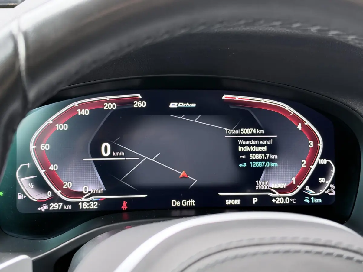 xDrive30e M sport 292 PK | Trekhaak | Elektrische stoelen | Akoestisch glas | Hifi | Digital cockpit