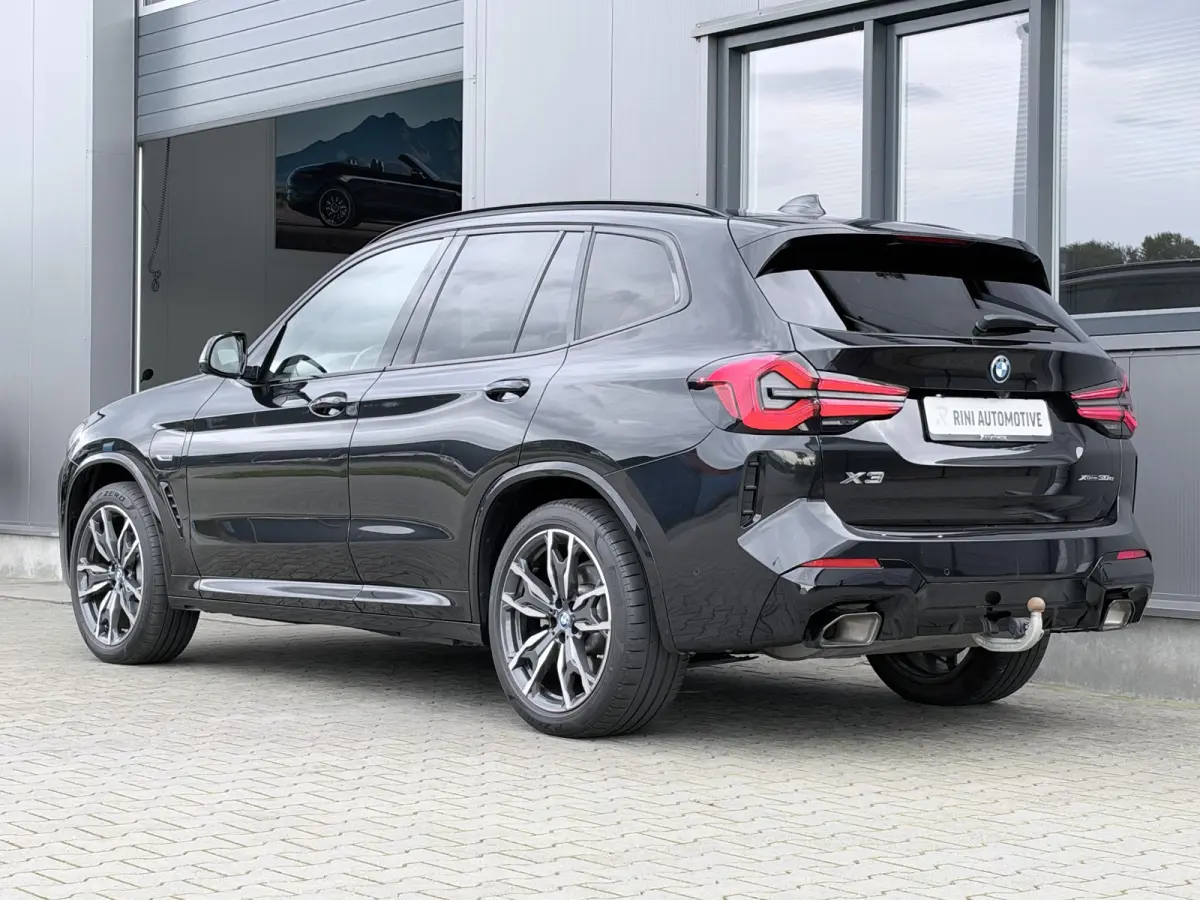 xDrive30e M sport 292 PK | Trekhaak | Elektrische stoelen | Akoestisch glas | Hifi | Digital cockpit