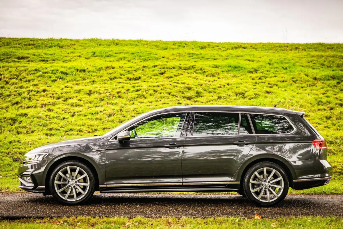 2.0 TDI Elegance Business R