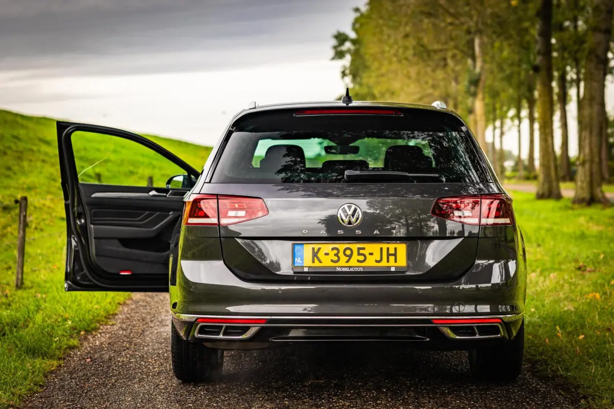 2.0 TDI Elegance Business R