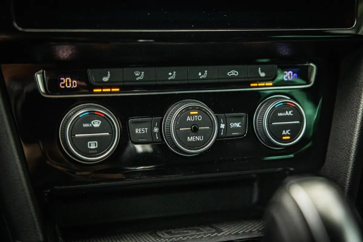 2.0 TDI Elegance Business R