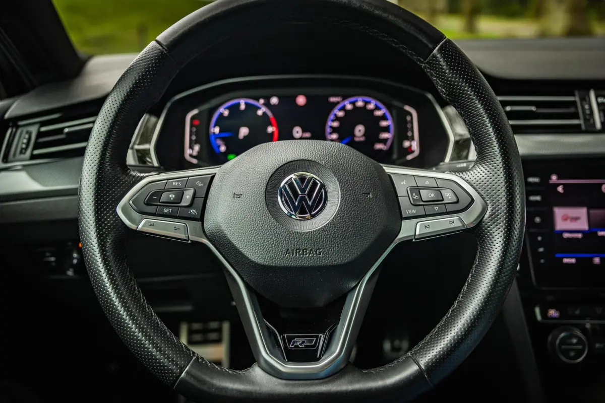 2.0 TDI Elegance Business R