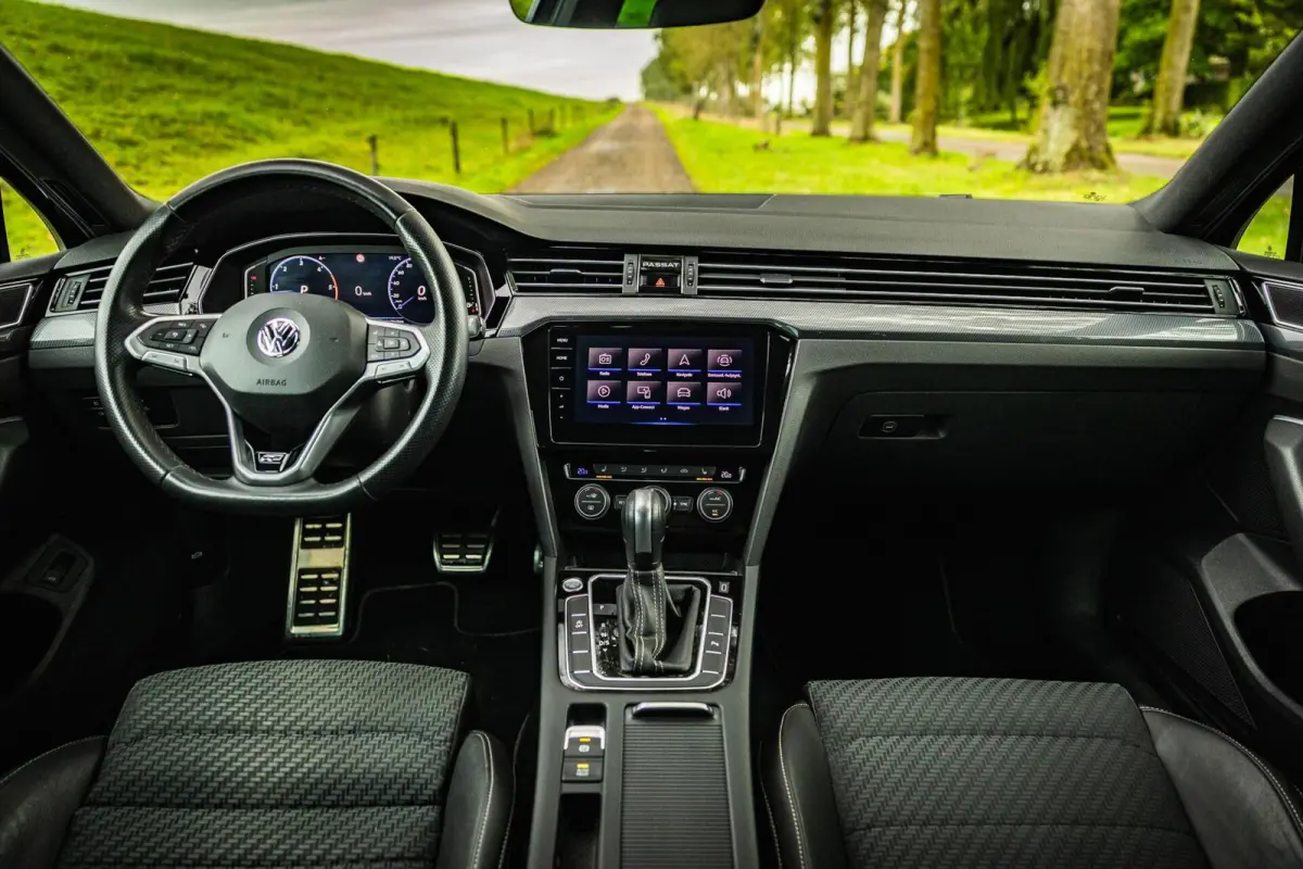 2.0 TDI Elegance Business R