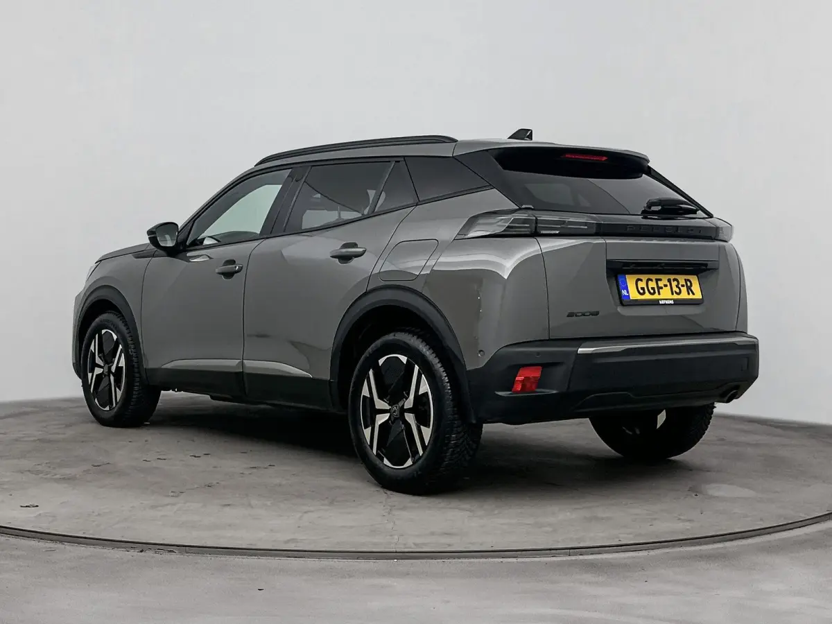 SUV 100pk Allure | 360% Camera | Verwarmbare voorstoelen | Carplay | Dodehoekbewaking | Navigatie |