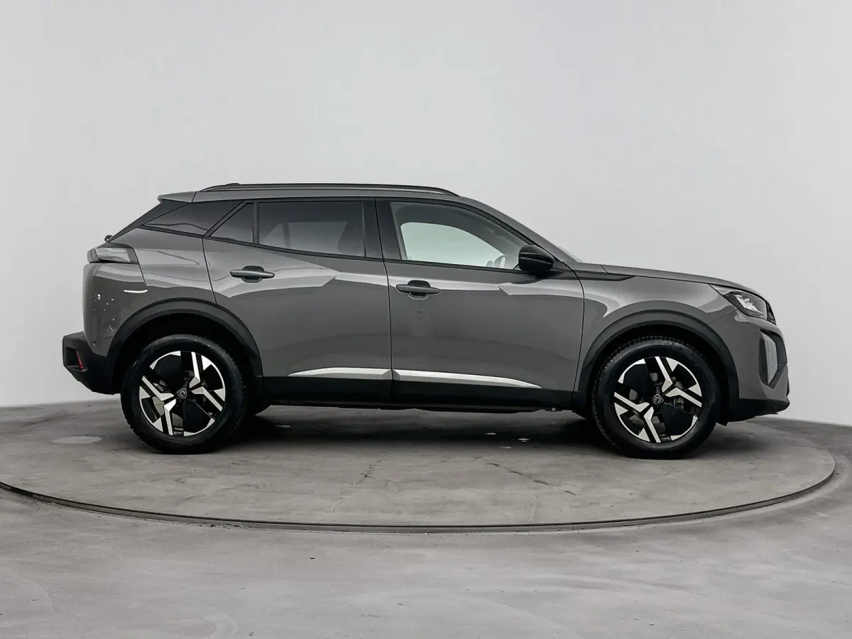 SUV 100pk Allure | 360% Camera | Verwarmbare voorstoelen | Carplay | Dodehoekbewaking | Navigatie |
