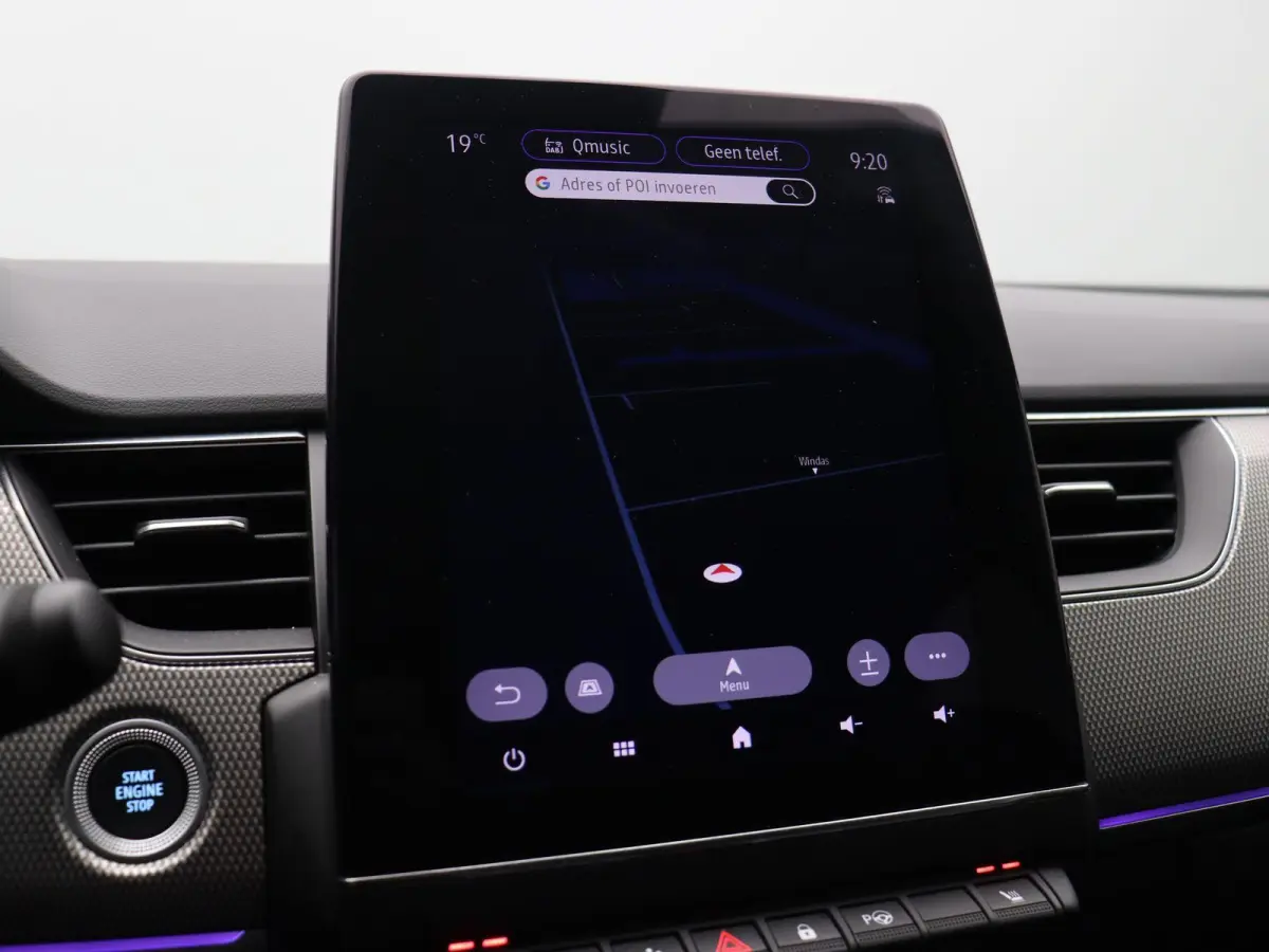 1.6 E-Tech Hybrid 145 Intens | Climate control | Stoel en stuurverwarming | Adaptive cruise control | Groot infotainment scherm | Half leder | Ledverlichting |