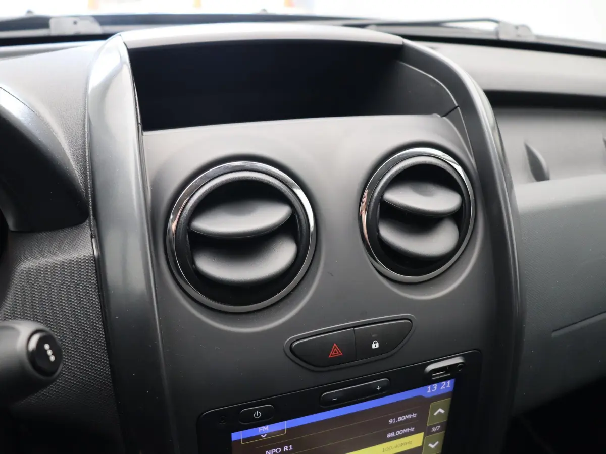 1.2 TCe 4x2 Prestige | Navigatie | Achteruitrijcamera | Parkeersensoren achter | Airco | Cruise control |