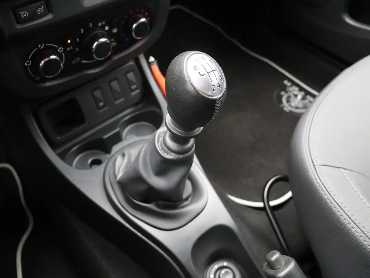 1.2 TCe 4x2 Prestige | Navigatie | Achteruitrijcamera | Parkeersensoren achter | Airco | Cruise control |