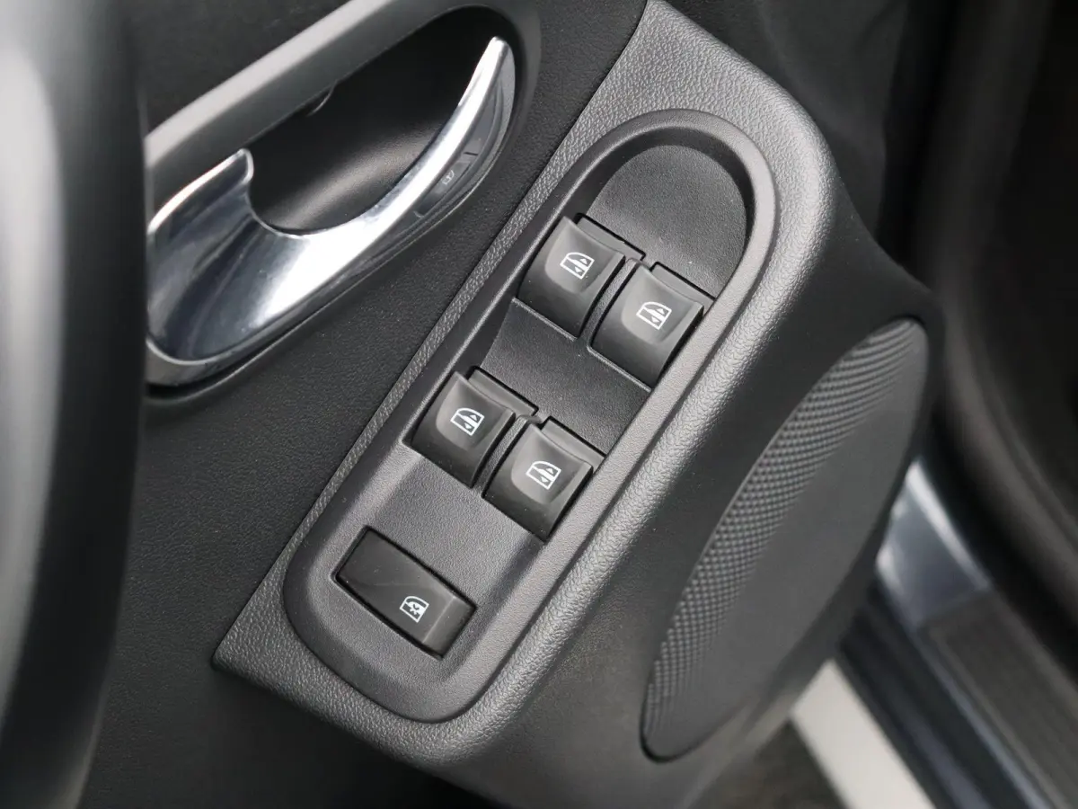 1.2 TCe 4x2 Prestige | Navigatie | Achteruitrijcamera | Parkeersensoren achter | Airco | Cruise control |