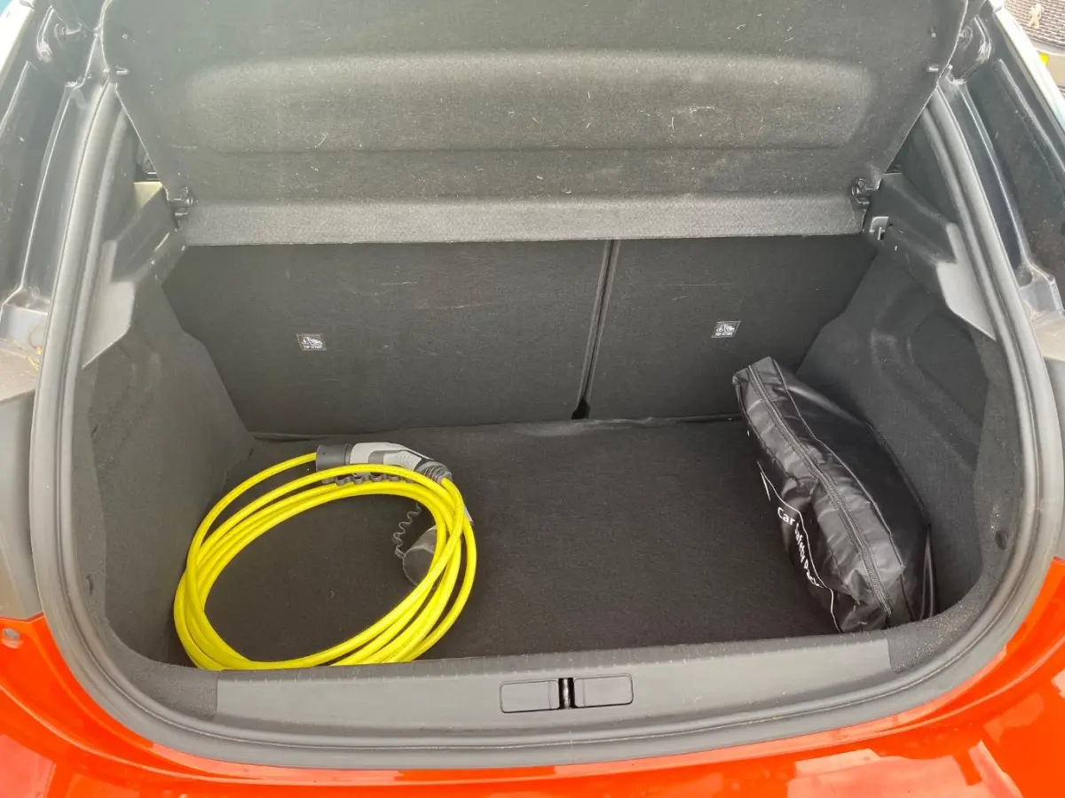 Ultimate 50 kWh 3-Fase 94,2%SOH! | Navigatie | Matrix-LED | Dealeronderhouden | Massagestoel | Stoel/Stuurverwarming | Parkeersensoren | !!