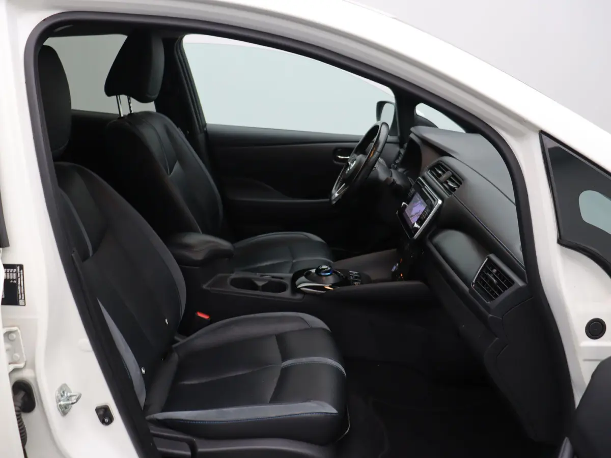 Tekna 40 kWh | Bose Premium Audio | 87% SoH | Adaptive cruise control | Lederen bekleding | Climate control | Stoel en stuurverwarming |