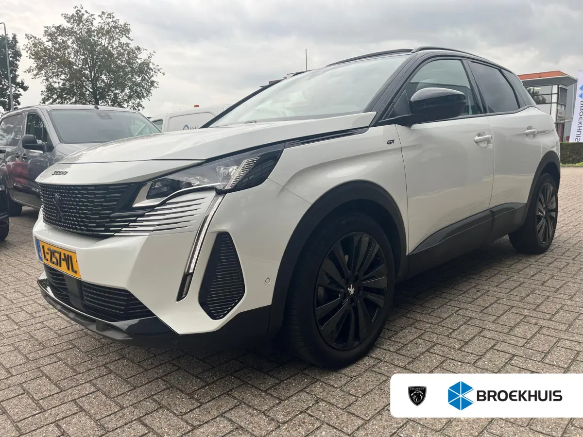 1.2 PureTech GT | Glazen panorama-dak | Black pack |Voorstoelen verwarmd | Cruise control adaptief | Apple Carplay/Android | Navi |