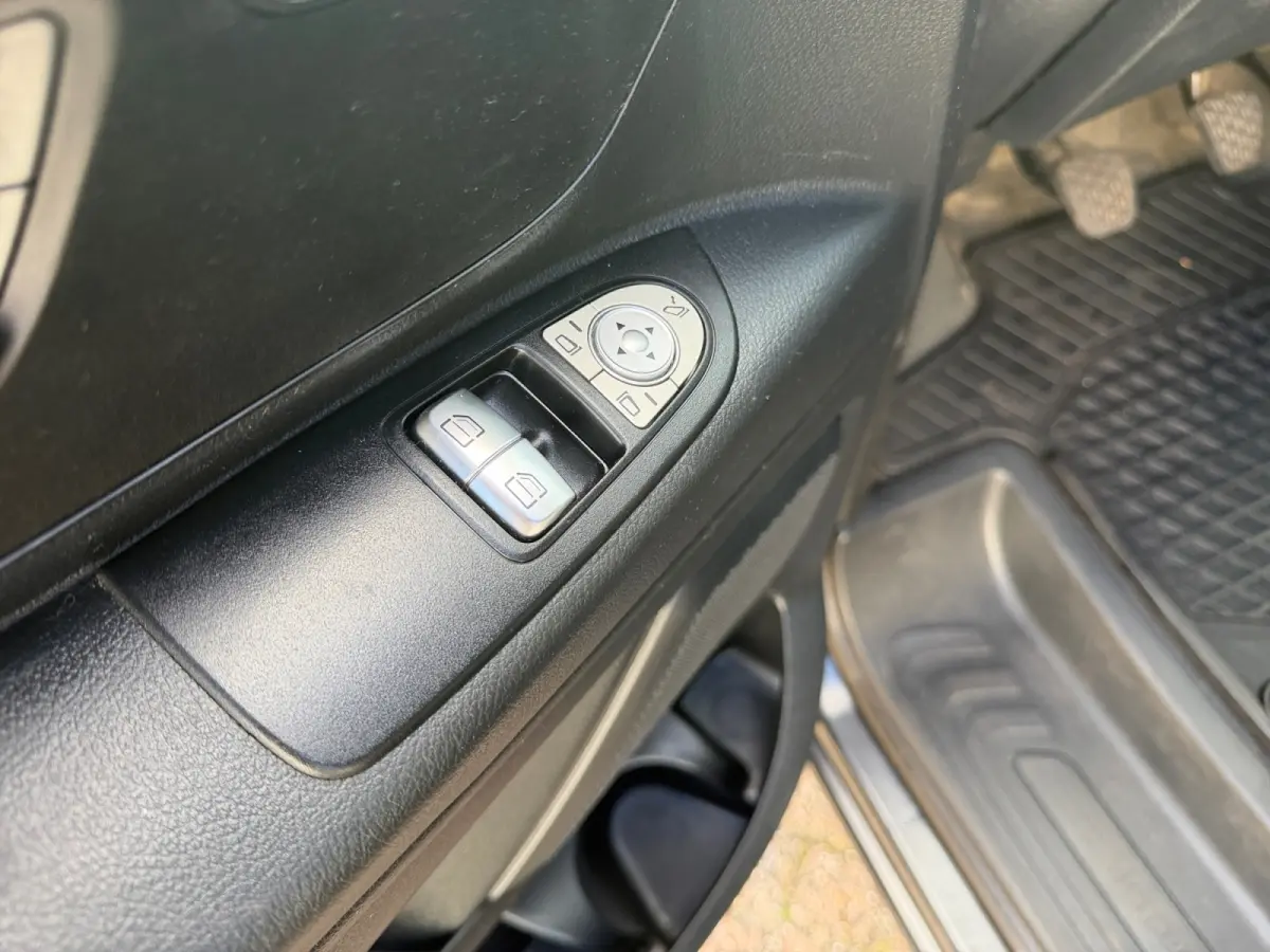 110 CDI Lang- Euro 6, Trekhaak, 3 Pers, Camera, Stoelverwarming, Park Assist