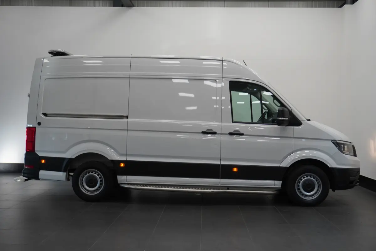 2.0 TDI L3H3 140PK EURO 6 - Airco - Cruise - PDC - €19.900,- Excl.