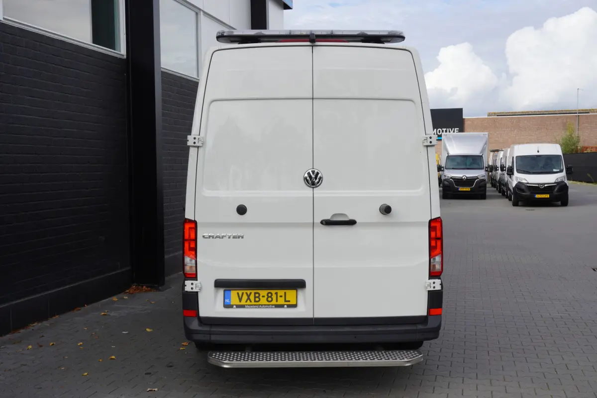 2.0 TDI L3H3 140PK EURO 6 - Airco - Cruise - PDC - €19.900,- Excl.