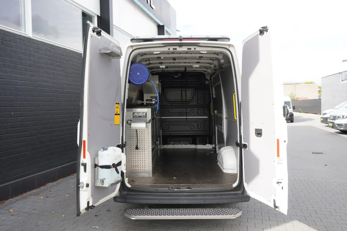 2.0 TDI L3H3 140PK EURO 6 - Airco - Cruise - PDC - €19.900,- Excl.