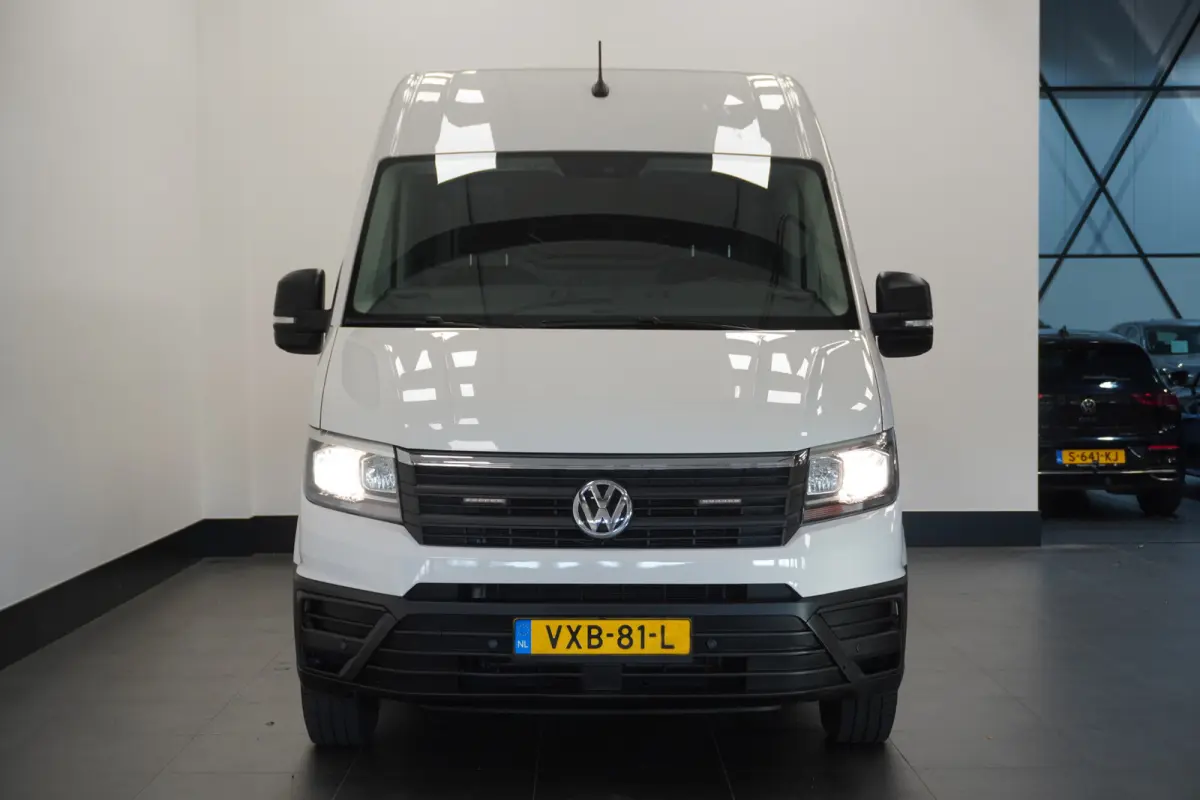 2.0 TDI L3H3 140PK EURO 6 - Airco - Cruise - PDC - €19.900,- Excl.