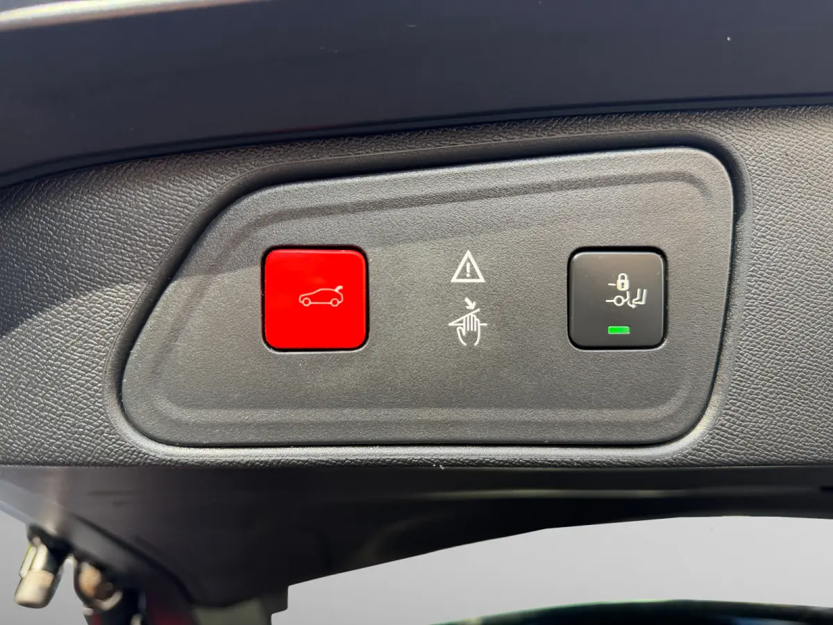 1.2 PureTech Allure- NAP 86dkm, Carplay, Android Auto, 360 Camera, Keyless, Sfeerverlichting