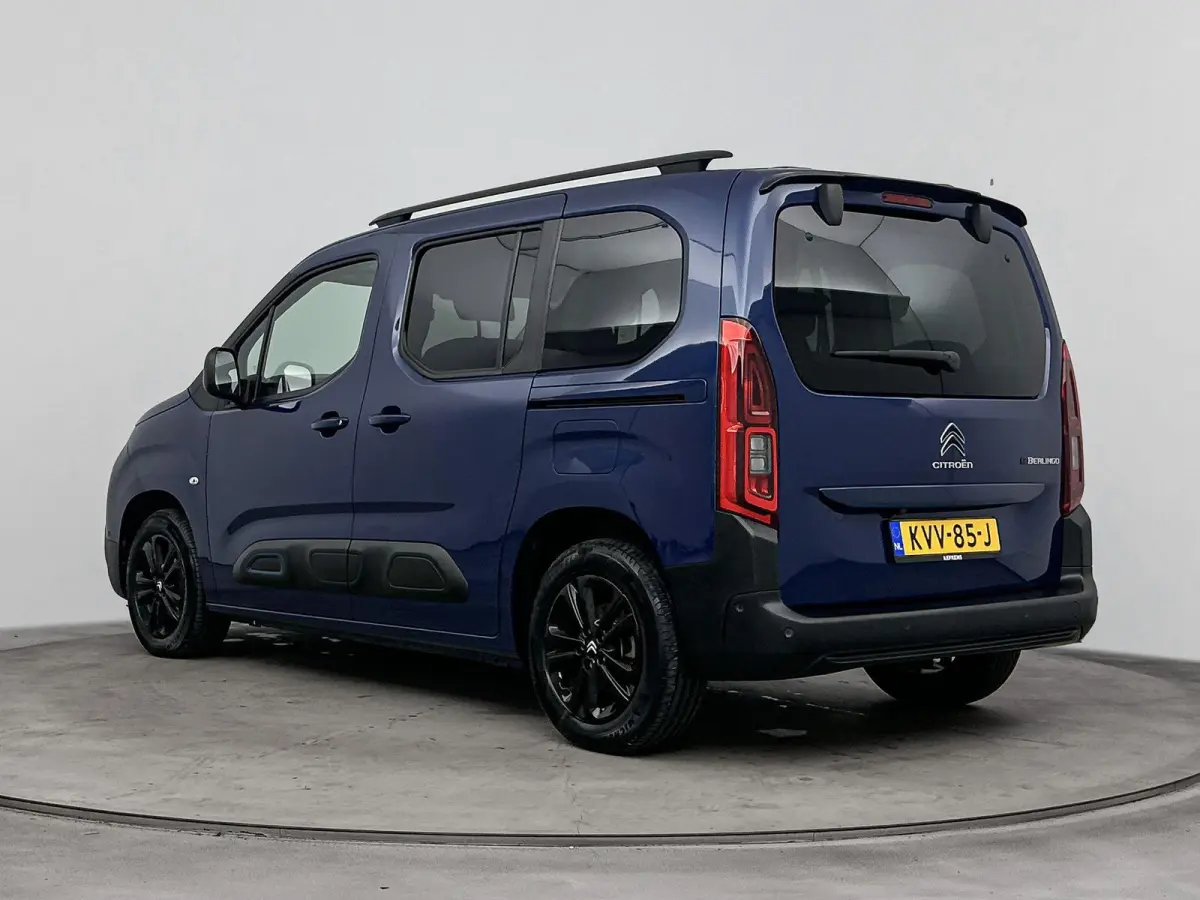 136 pk 50 kWh Shine | ACCU 95% |  Stoel/Vooruit Verwarming | Carplay | Parkeersensoren | Dodehoekbewaking | Automatische Airco