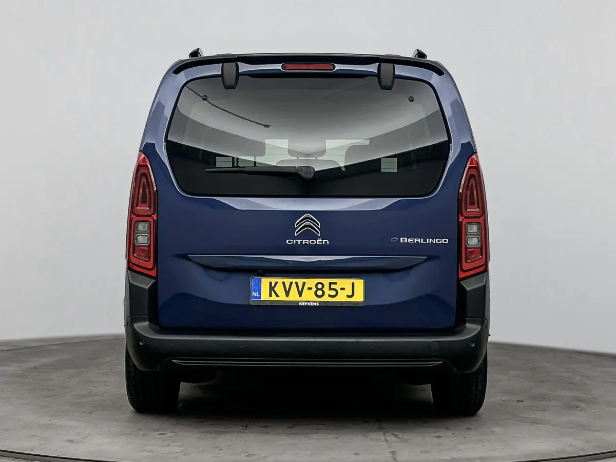 136 pk 50 kWh Shine | ACCU 95% |  Stoel/Vooruit Verwarming | Carplay | Parkeersensoren | Dodehoekbewaking | Automatische Airco