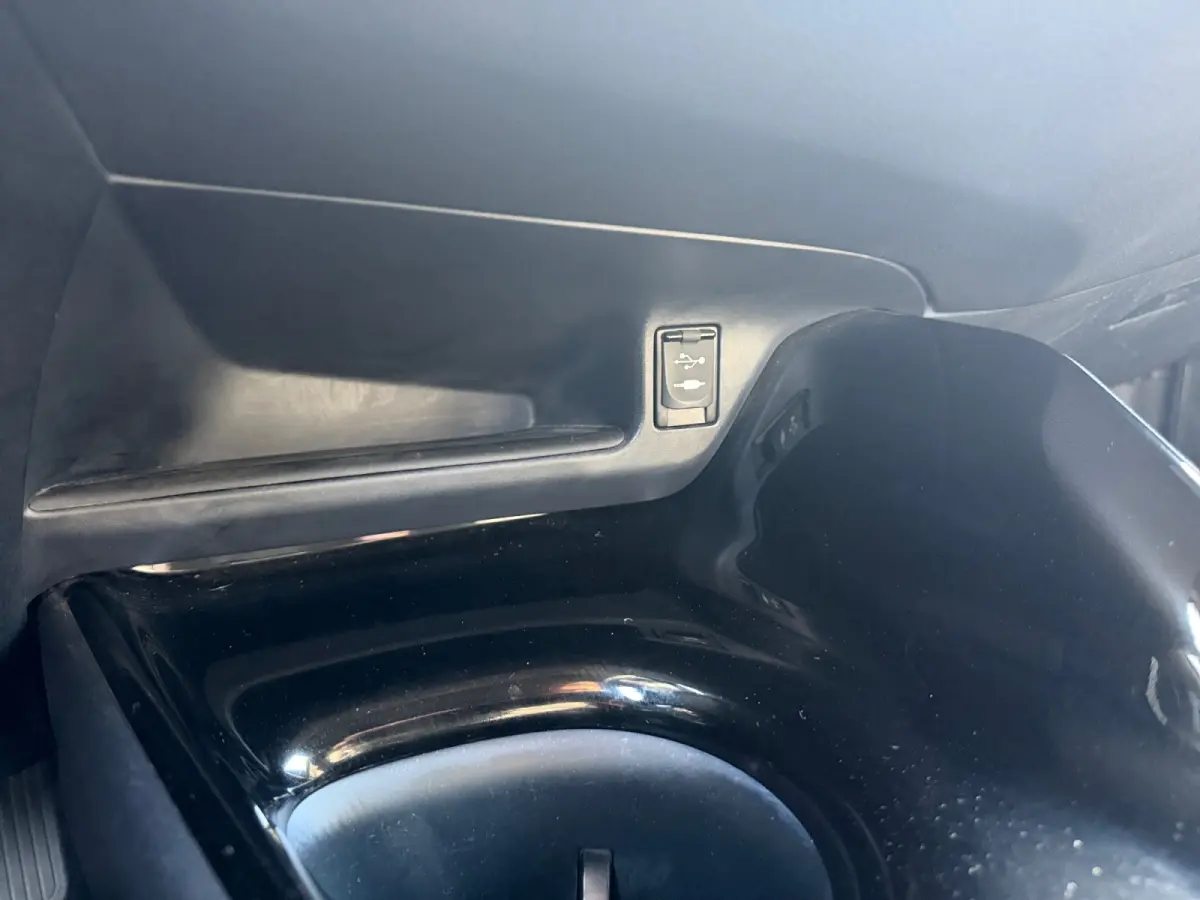 1.8 Hybrid Dynamic Aut- Camera, Navigatie, Stoelverwarming, Trekhaak, Privacy Glass