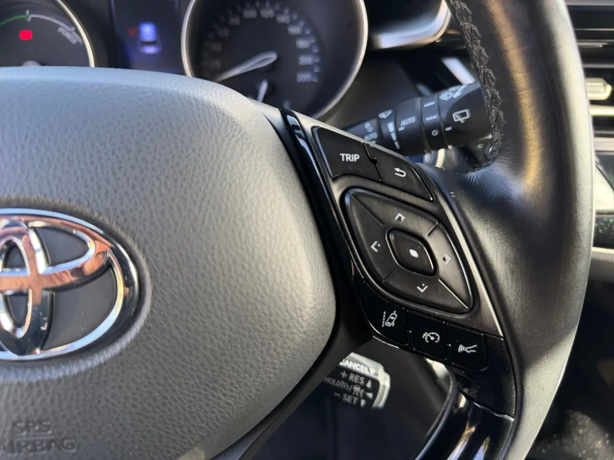 1.8 Hybrid Dynamic Aut- Camera, Navigatie, Stoelverwarming, Trekhaak, Privacy Glass