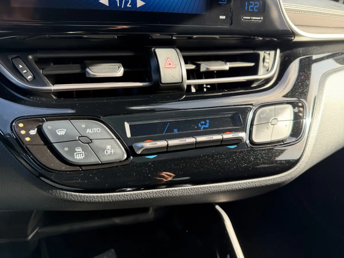 1.8 Hybrid Dynamic Aut- Camera, Navigatie, Stoelverwarming, Trekhaak, Privacy Glass