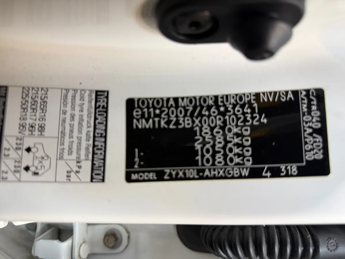 1.8 Hybrid Dynamic Aut- Camera, Navigatie, Stoelverwarming, Trekhaak, Privacy Glass