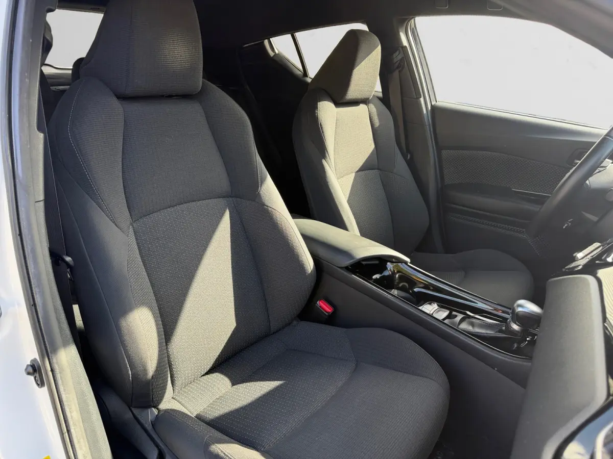 1.8 Hybrid Dynamic Aut- Camera, Navigatie, Stoelverwarming, Trekhaak, Privacy Glass