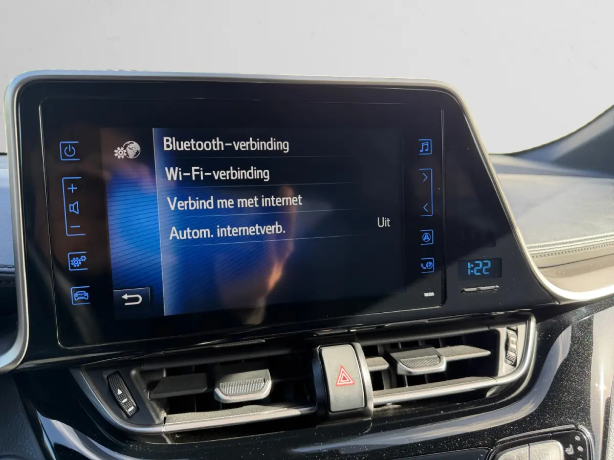 1.8 Hybrid Dynamic Aut- Camera, Navigatie, Stoelverwarming, Trekhaak, Privacy Glass