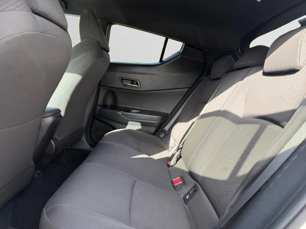 1.8 Hybrid Dynamic Aut- Camera, Navigatie, Stoelverwarming, Trekhaak, Privacy Glass