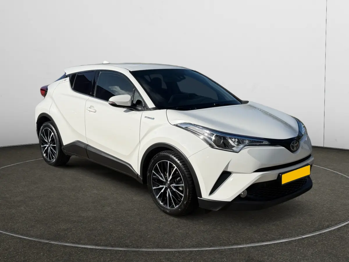 1.8 Hybrid Dynamic Aut- Camera, Navigatie, Stoelverwarming, Trekhaak, Privacy Glass