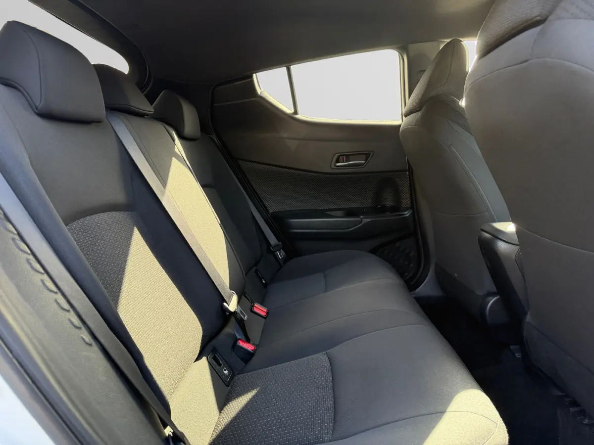 1.8 Hybrid Dynamic Aut- Camera, Navigatie, Stoelverwarming, Trekhaak, Privacy Glass