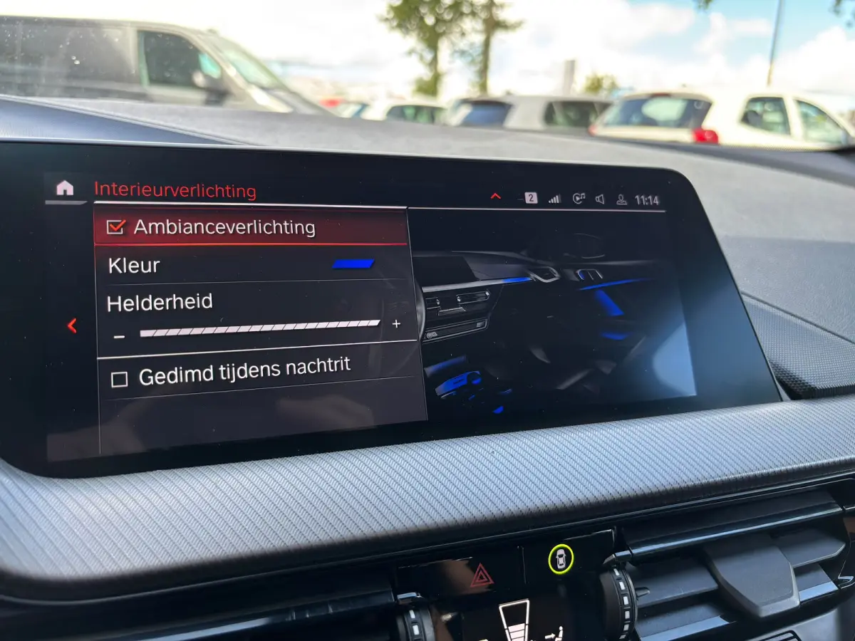 118d High Executive | M Pakket | Shadow Line | Apple Carplay | Achterruitrijcamera