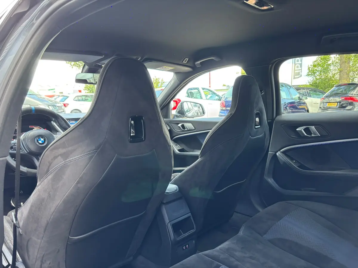 118d High Executive | M Pakket | Shadow Line | Apple Carplay | Achterruitrijcamera