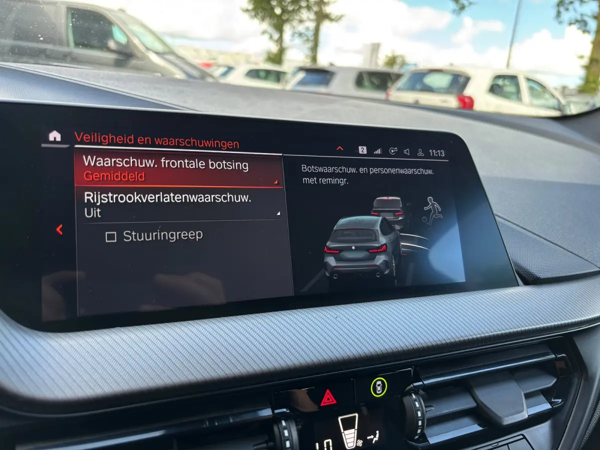 118d High Executive | M Pakket | Shadow Line | Apple Carplay | Achterruitrijcamera