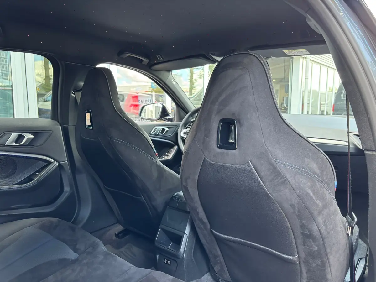 118d High Executive | M Pakket | Shadow Line | Apple Carplay | Achterruitrijcamera