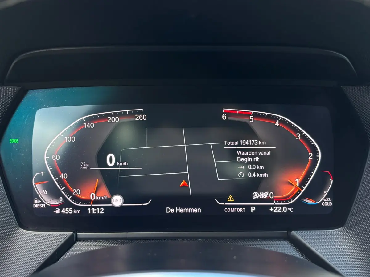 118d High Executive | M Pakket | Shadow Line | Apple Carplay | Achterruitrijcamera
