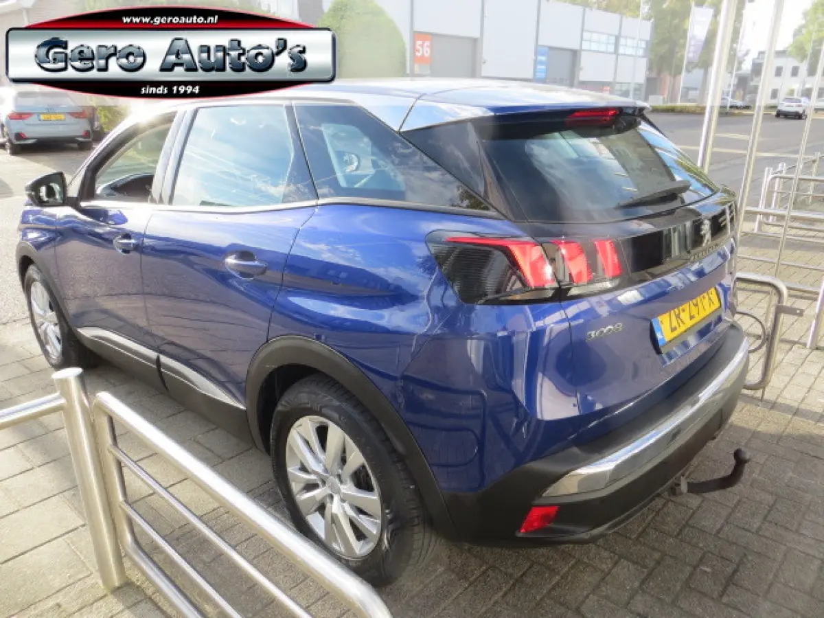 1.2 PureTech Blue Lease Executive vol leder trekhaak pdc etc