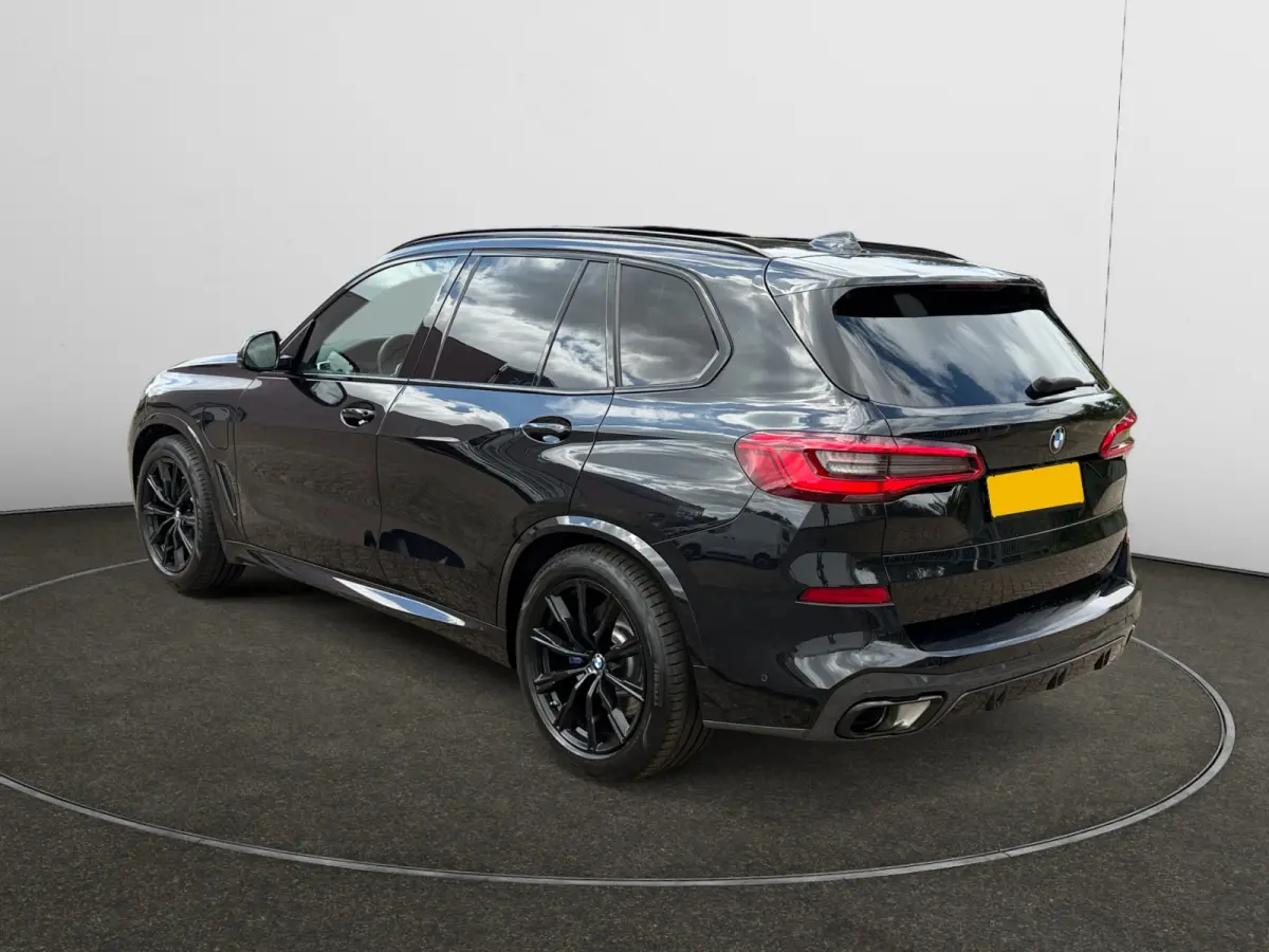 xDrive45e M Sport- Harman Kardon, Panoramadak, Memory, Individual Leder, 360 Camera