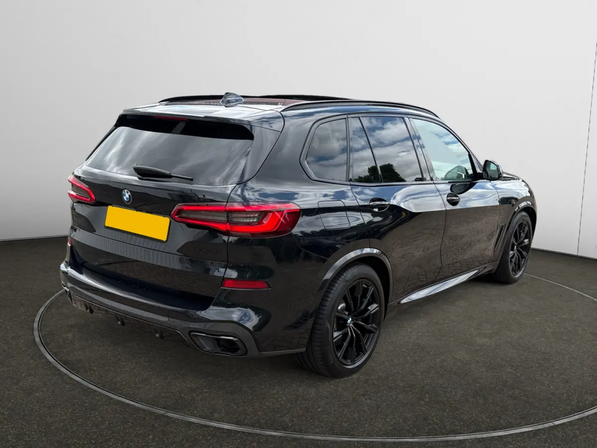 xDrive45e M Sport- Harman Kardon, Panoramadak, Memory, Individual Leder, 360 Camera
