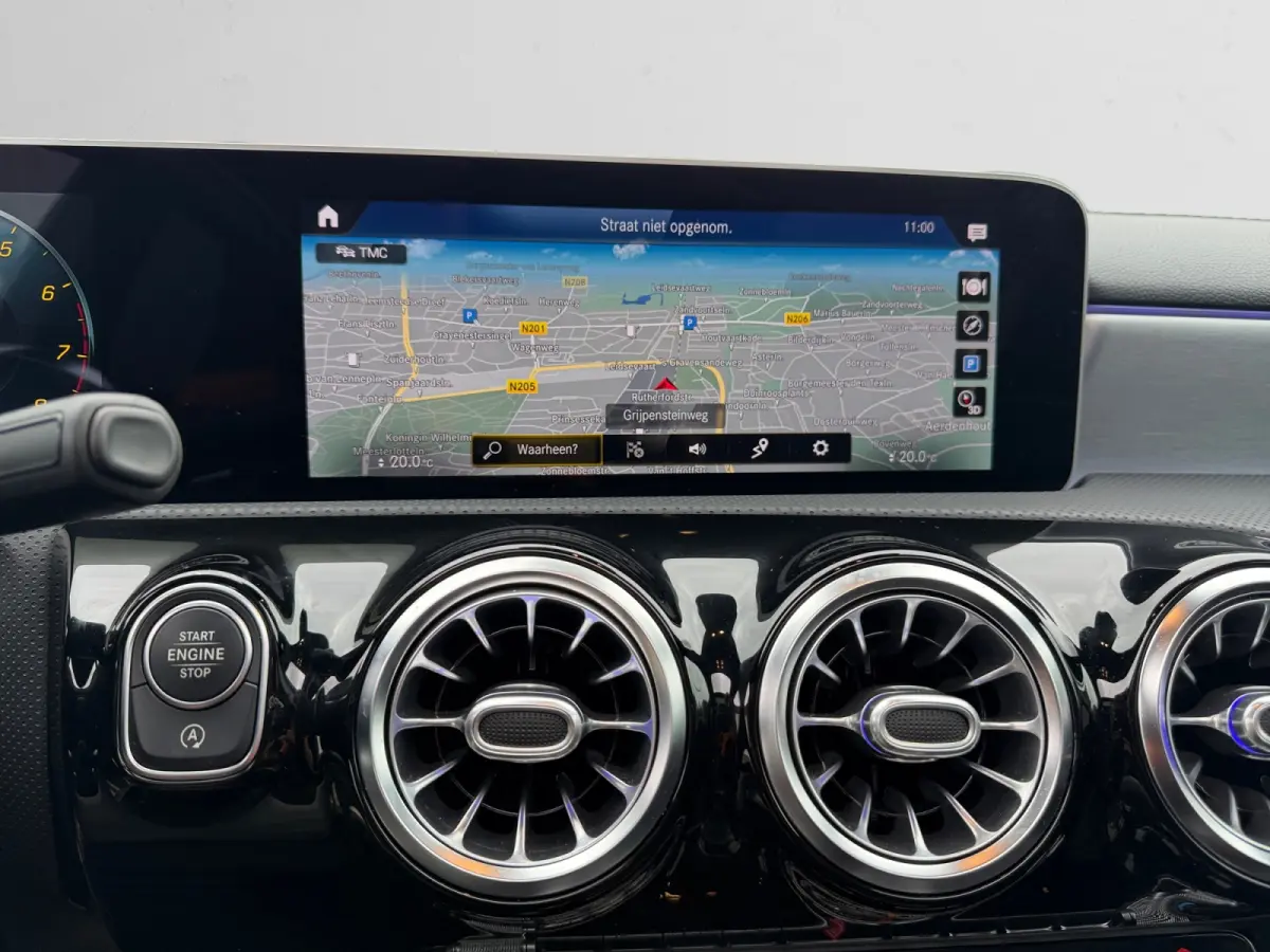 180 AMG Night Edition Aut- Nap 9dkm, Dealer Onderhouden, Panoramadak, Sfeerverlichting