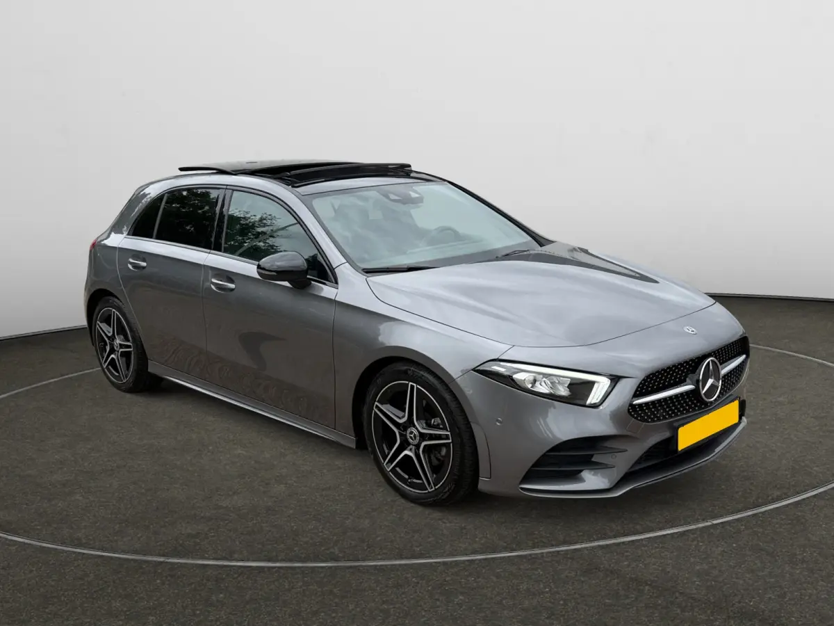 180 AMG Night Edition Aut- Nap 9dkm, Dealer Onderhouden, Panoramadak, Sfeerverlichting