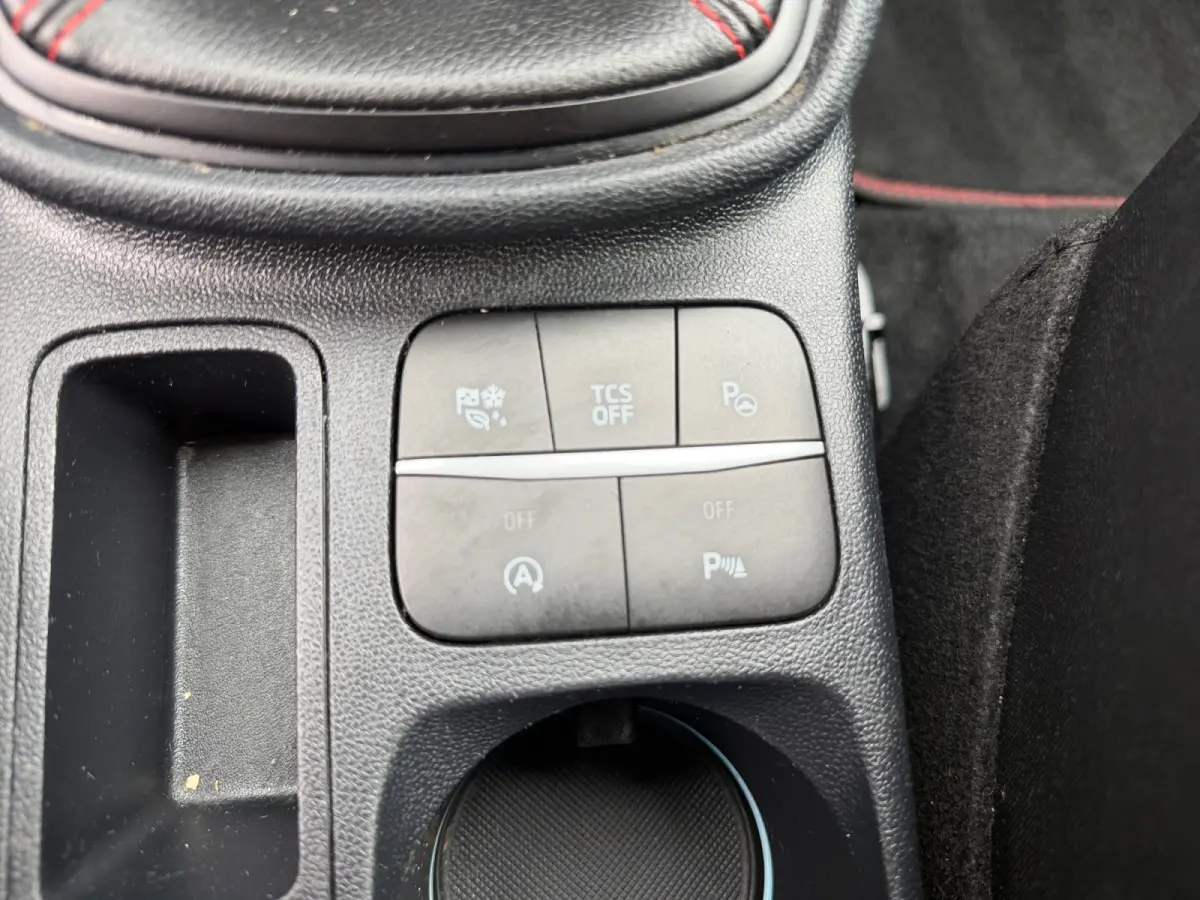1.0 EcoBoost Hybrid ST-Line Carplay, Android Auto, Stuur/Stoelverwarming, Led, Camera, Park Assist