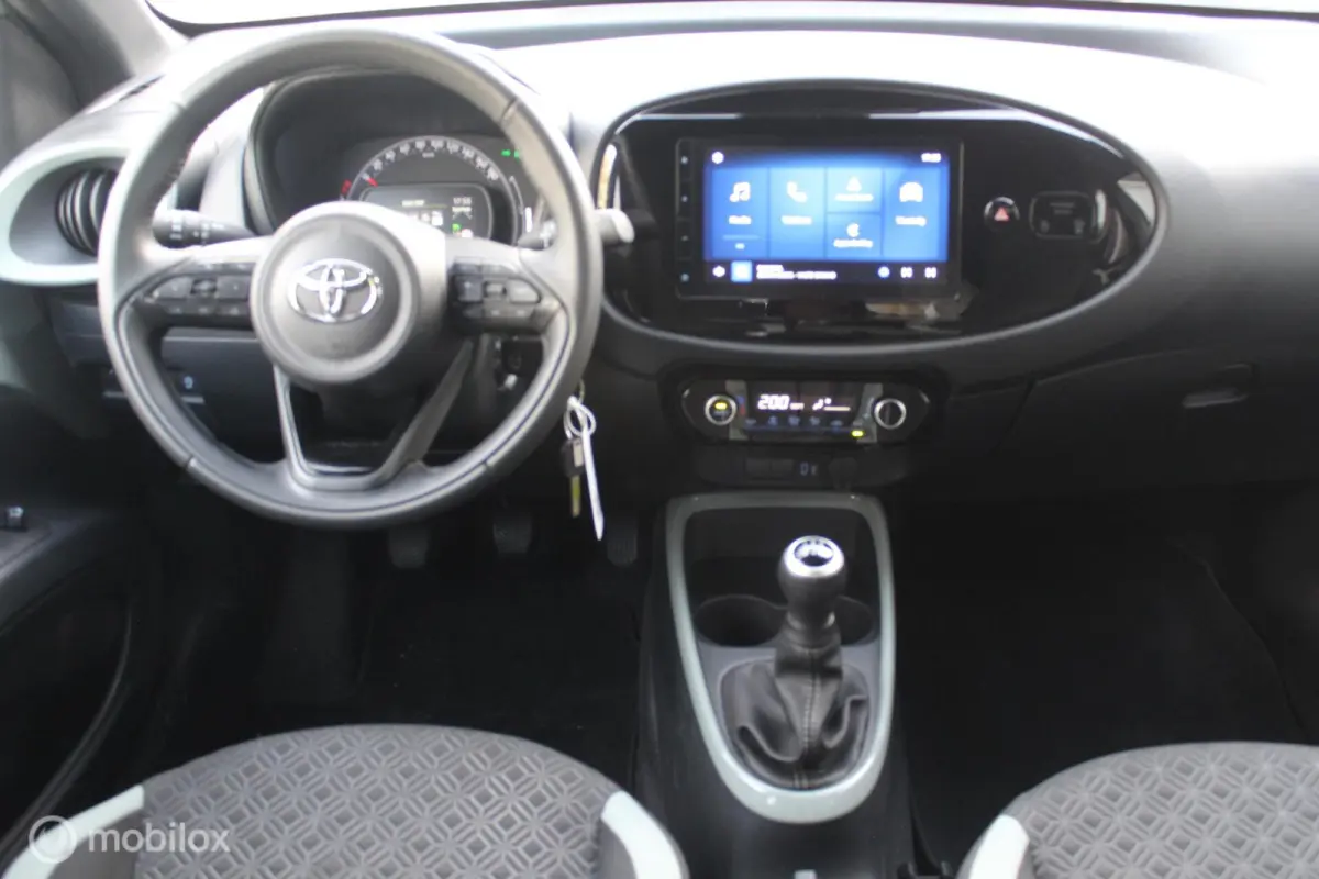 1.0 VVT-i MT Pulse ECC/Adaptive-Cruise/Camera/17Inch